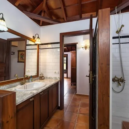 Guestready - Villa Terrace Sea Views بيت ضيافة Mazo