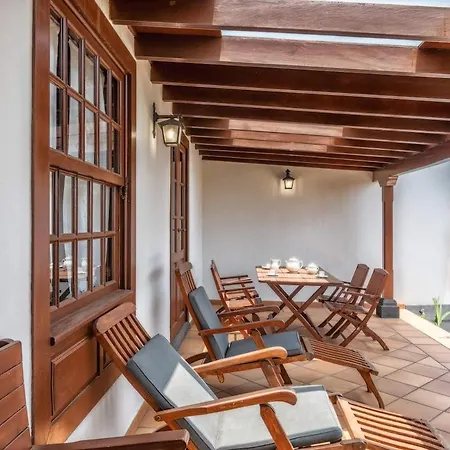 Гостевой дом Guestready - Villa Terrace Sea Views