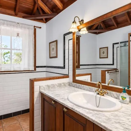 Guestready - Villa Terrace Sea Views