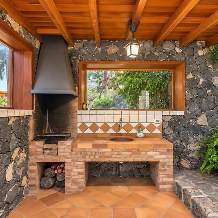 GuestReady - Los Morales Villa de Mazo Pensión 3*